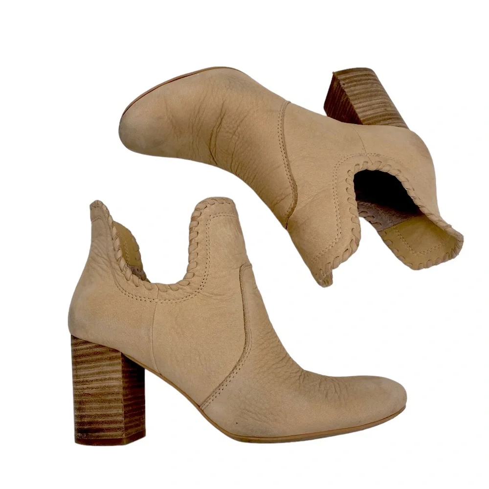 💕SALE💕 Lucky Brand Tan Suede Sivyla Ankle Boots - Picture 7 of 8
